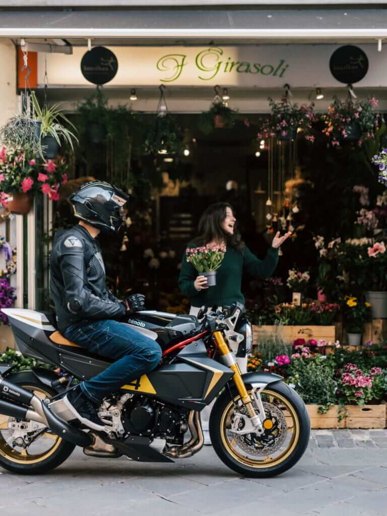 ビモータ|KB4RC|いわばイタリア製『Z1000RS』?! 新生ビモータ第2弾「KB4RC」473万円で3/25発売へ