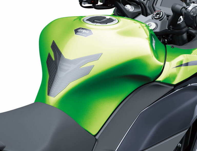 カワサキ|ニンジャ1100SX SE|2025年モデル|前後ドラレコ標準装備!! カワサキ新型モデル「ニンジャ1100SX/ニンジャ1100SE」発表、3/29発売