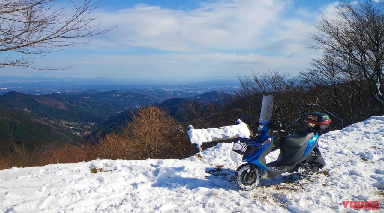 バイクの雪道走行は違反になる? 走るための条件は? 関連法令について教習指導員が解説してみた|バイクの雪道走行は違反になる? 走るための条件は? 教習指導員が解説してみた