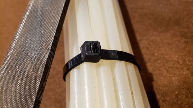 結束バンドの切りっぱなしは危険! ケガを防ぐ3+1通りの裏技|結束バンドの切りっぱなしは危険! ケガを防ぐ3+1通りの裏技