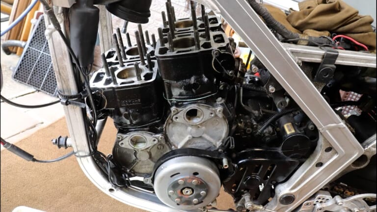 絶版車の欠品エアクリーナーをDIYしよう!【スズキRG400ガンマ復活作戦】|絶版車のエアクリーナーが欠品? 実はDIYできるよ!【スズキRG400ガンマ復活作戦】