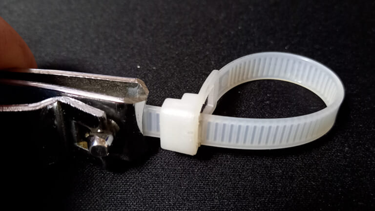 結束バンドの切りっぱなしは危険! ケガを防ぐ3+1通りの裏技|結束バンドの切りっぱなしは危険! ケガを防ぐ3+1通りの裏技