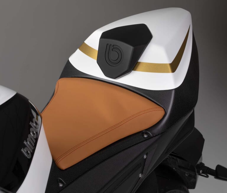 ビモータ|KB4RC|いわばイタリア製『Z1000RS』?! 新生ビモータ第2弾「KB4RC」473万円で3/25発売へ