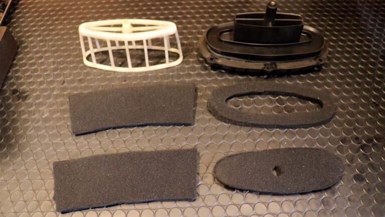 絶版車の欠品エアクリーナーをDIYしよう!【スズキRG400ガンマ復活作戦】|絶版車のエアクリーナーが欠品? 実はDIYできるよ!【スズキRG400ガンマ復活作戦】