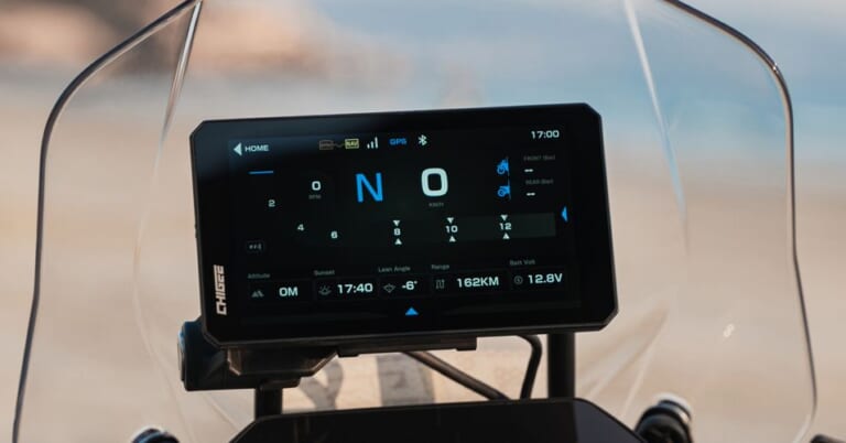 Akeeyo aio-6|4Gで愛車を守るスマートライドモニター「AIO-6」登場! 30%OFFのお買い得情報もあり