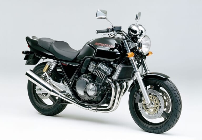 HONDA CB400SUPER FOUR|復活が待ち遠しい400cc 4気筒。ホンダCB400 SUPER FOUR/BOL D’OR歴代モデル図鑑【1992~2020年】