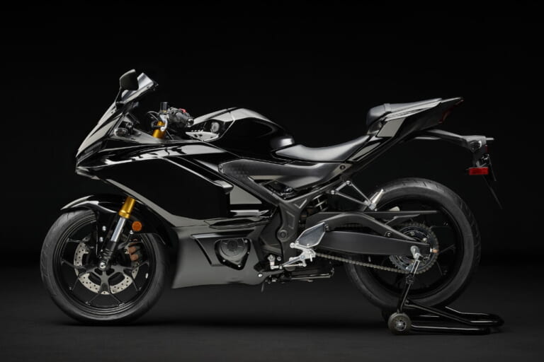 ヤマハ｜YZF-R25｜2025年モデル