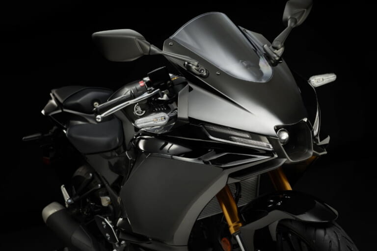 ヤマハ｜YZF-R25｜2025年モデル