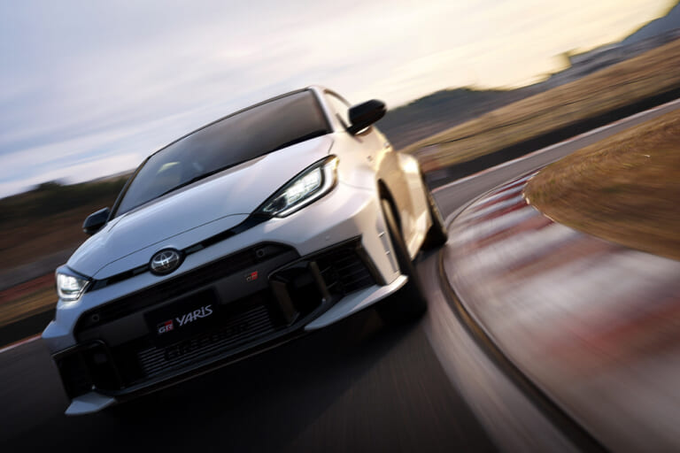 大進化を遂げた最新GRヤリス、国内仕様車は5月発売が決定! 【オートサロンで注目されたオプションスタイル「エアロパフォーマンスパッケージ」の詳細も】