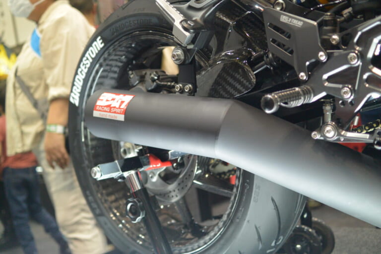 Z900RS用ストレートサイクロンDuplex Shooterマフラー|「伝説の604号車」完全復活?! ヨシムラのGSX-R750コンプリートマシン、オークション販売へ