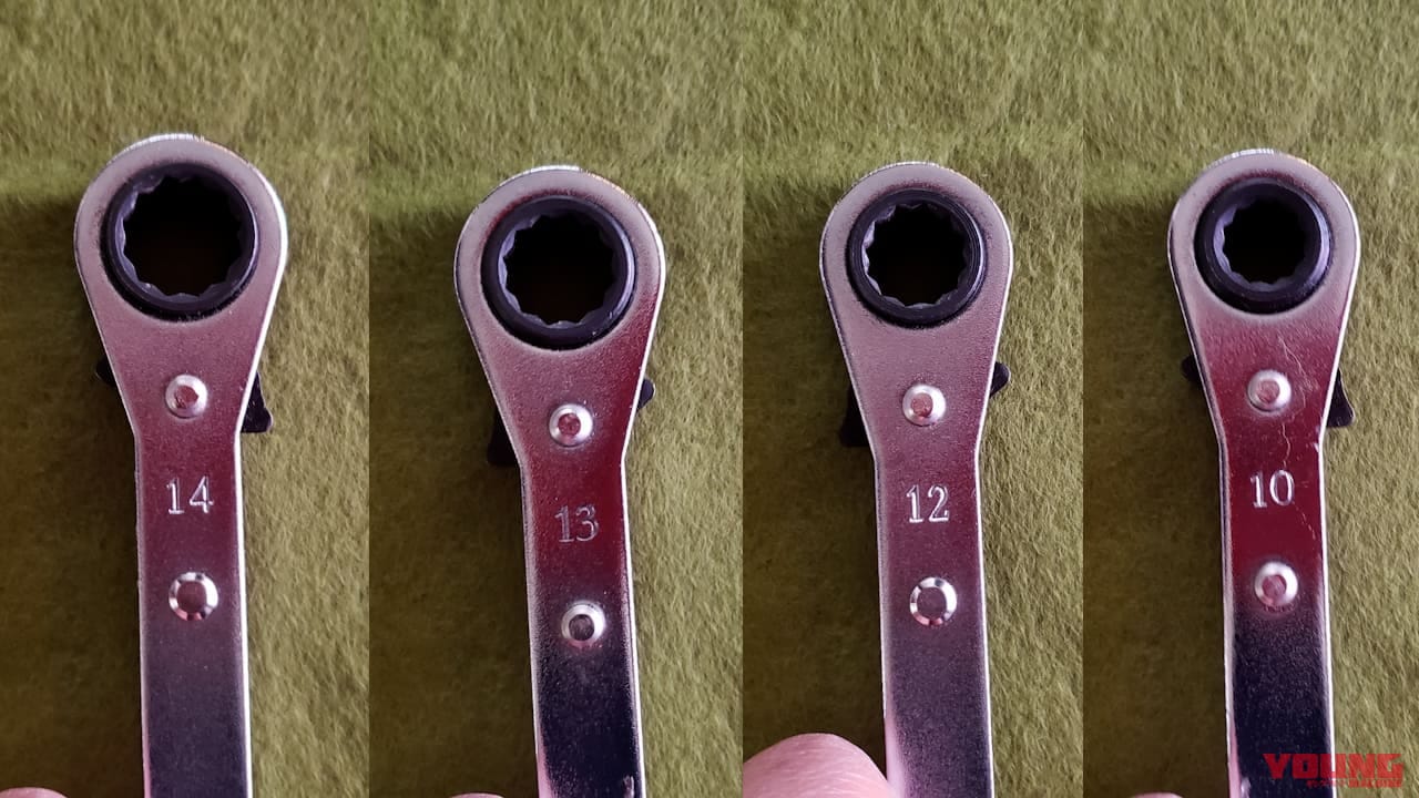 ボルトやナット締め付けでもう迷わない! 便利すぎる「ユニバーサル板ラチェット」は一本持っておくべき【バイク整備ビギナーズ】|ボルト/ナット締め付けでもう迷わない! 便利すぎる「ユニバーサル板ラチェット」は一本持っておきたい工具だ【バイク整備ビギナーズ】