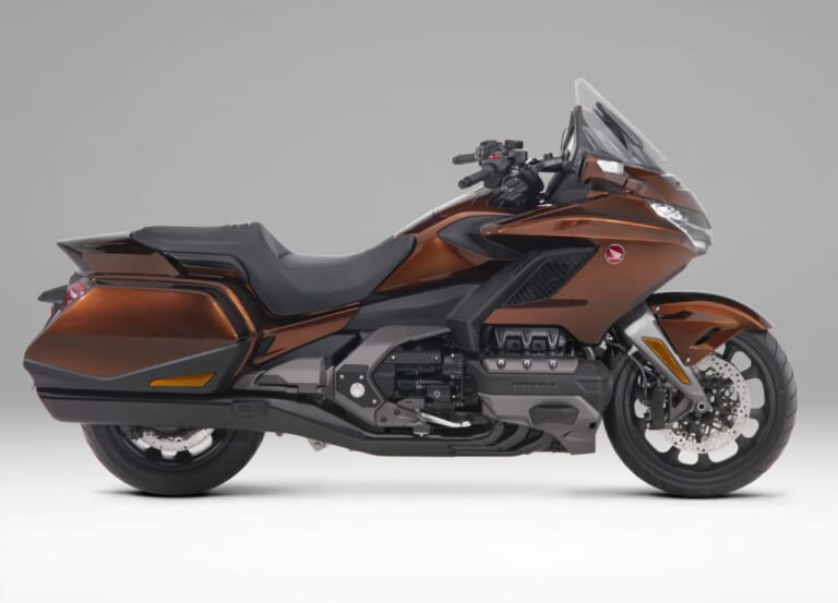 HONDA GOLDWING|ツアラーの新次元へ:ホンダ「ゴールドウイング」歴代モデル図鑑【2018年モデル】