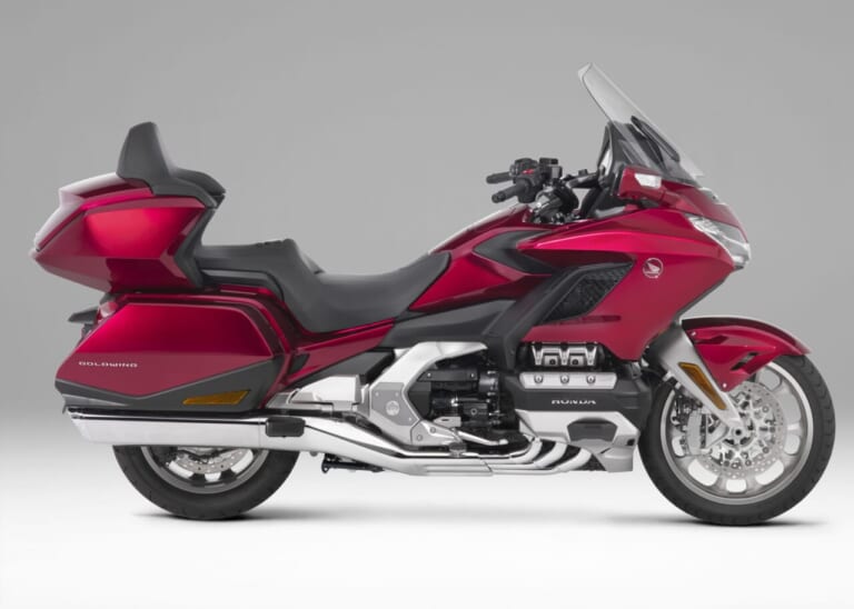 HONDA GOLDWING|ツアラーの新次元へ:ホンダ「ゴールドウイング」歴代モデル図鑑【2018年モデル】