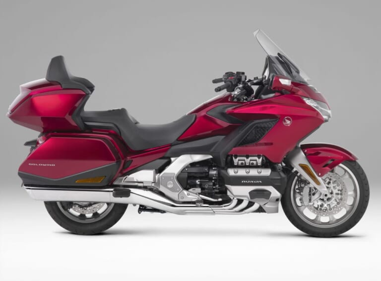 HONDA GOLDWING|スタンダードにDCT追加:ホンダ「ゴールドウイング」歴代モデル図鑑【2019年モデル】