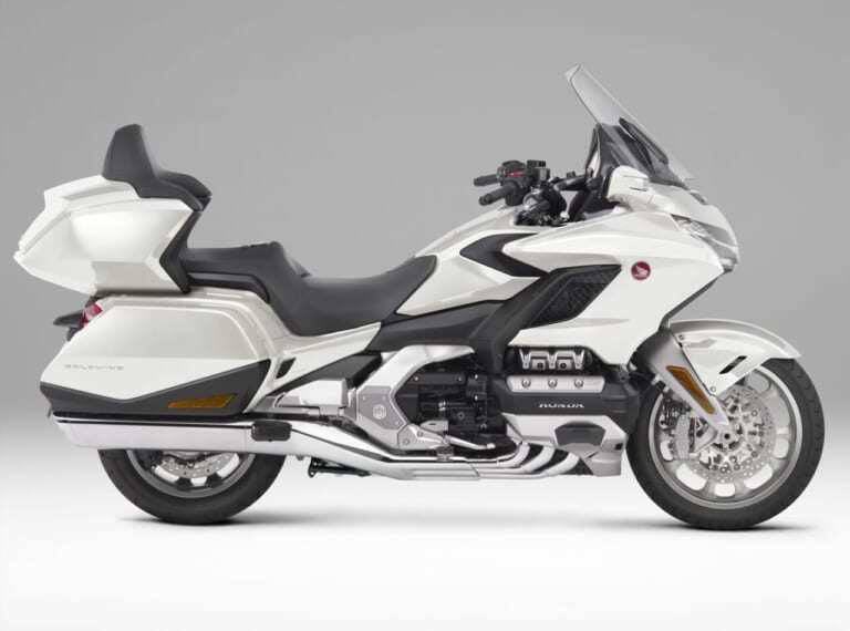 HONDA GOLDWING|スタンダードにDCT追加:ホンダ「ゴールドウイング」歴代モデル図鑑【2019年モデル】