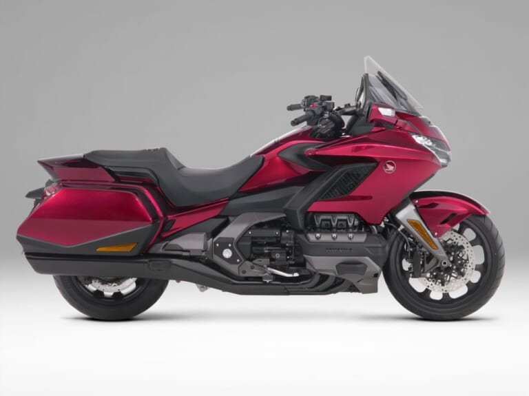 HONDA GOLDWING|スタンダードにDCT追加:ホンダ「ゴールドウイング」歴代モデル図鑑【2019年モデル】