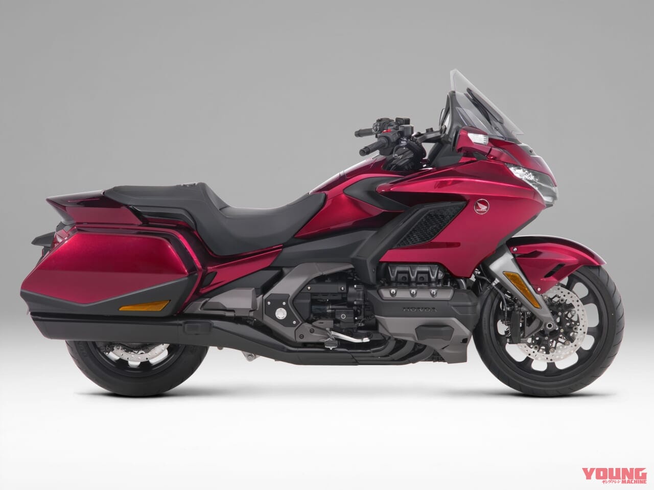 HONDA GOLDWING|スタンダードにDCT追加:ホンダ「ゴールドウイング」歴代モデル図鑑【2019年モデル】