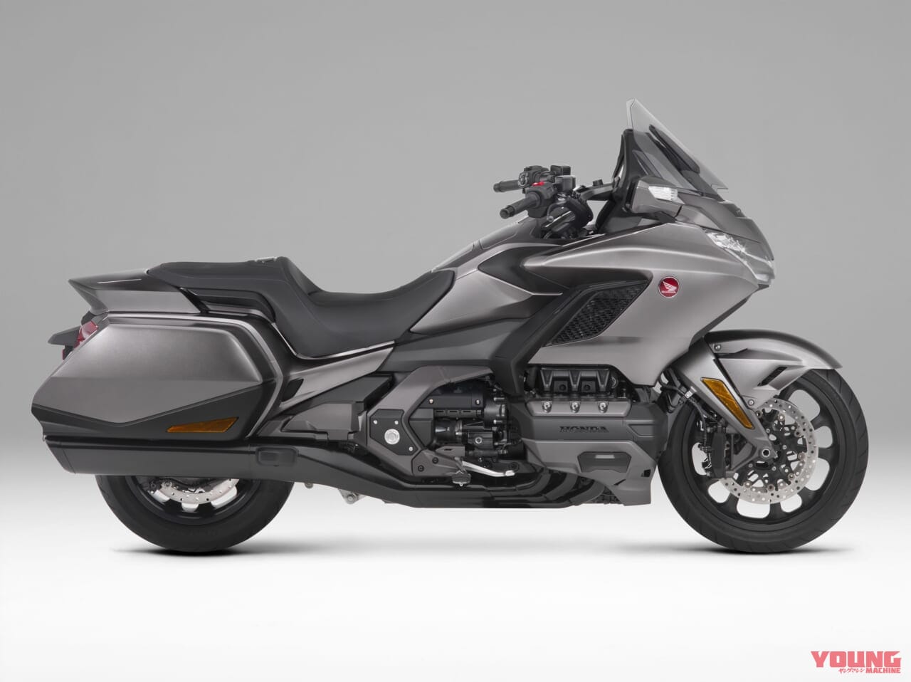 HONDA GOLDWING|スタンダードにDCT追加:ホンダ「ゴールドウイング」歴代モデル図鑑【2019年モデル】