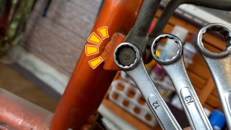 ボルトやナット締め付けでもう迷わない! 便利すぎる「ユニバーサル板ラチェット」は一本持っておくべき【バイク整備ビギナーズ】|ボルト/ナット締め付けでもう迷わない! 便利すぎる「ユニバーサル板ラチェット」は一本持っておきたい工具だ【バイク整備ビギナーズ】