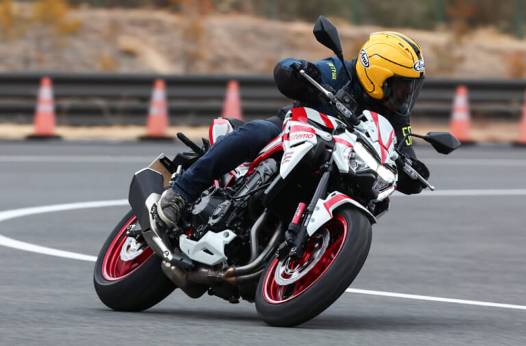 Astemo SHOWA HIGH PERFORMANCE SERIES KIT|Z900|「Z900/RSの極上サスを体感!」 K’s-STYLEがSHOWAの高性能フロントフォーク&リヤショック試乗キャンペーンを開催