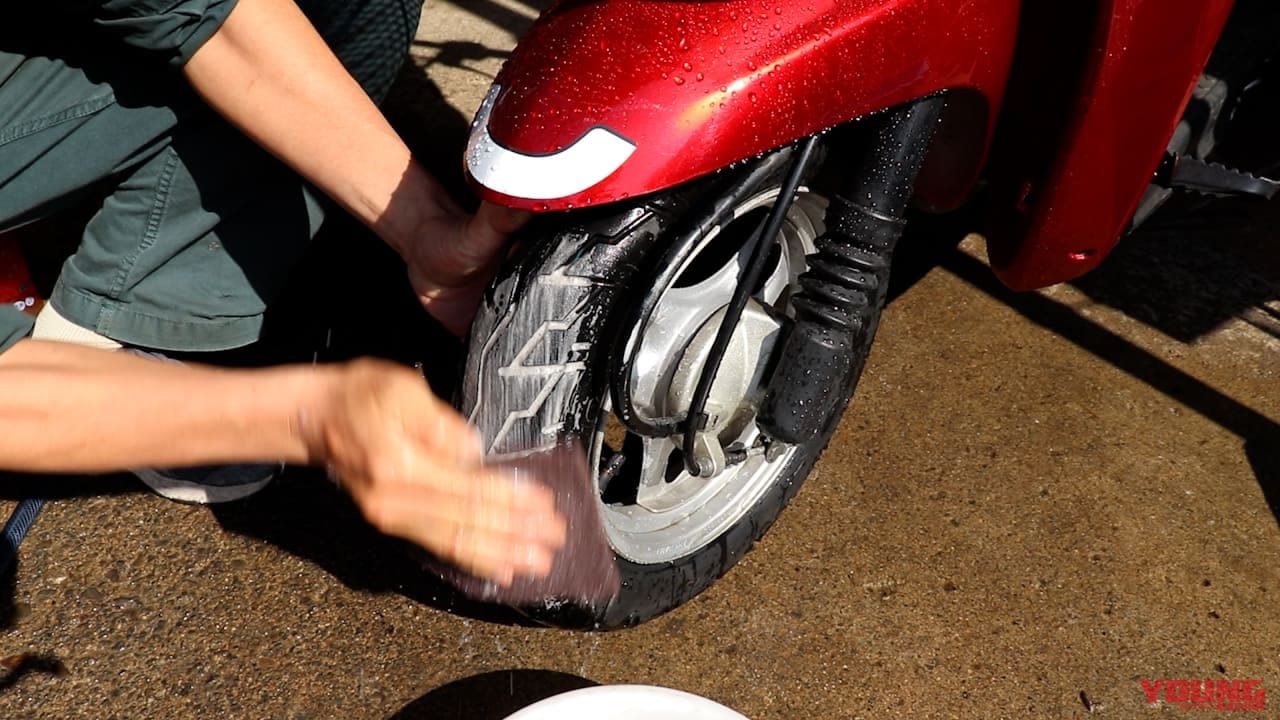 走らなくてもOK! 5分でできる「タイヤ皮むきテクニック」|走らなくてもOK! 5分でできる「タイヤ皮むきテクニック」