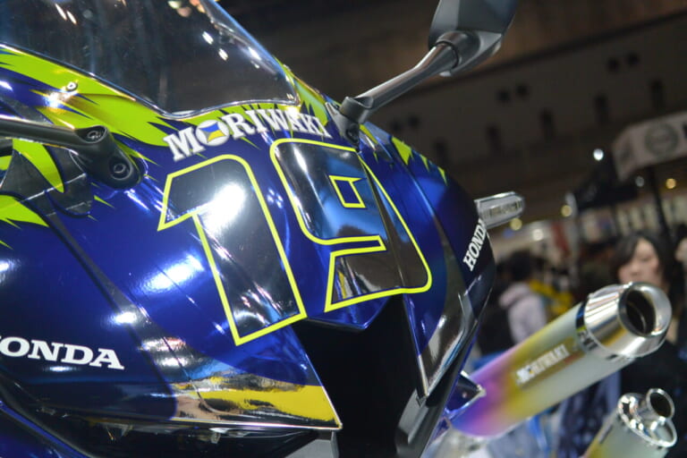 CBR600RR|伝説のマフラー”モリワキ フォーサイト”の復活と歴史的モデル群【当時のレースマシンも登場】