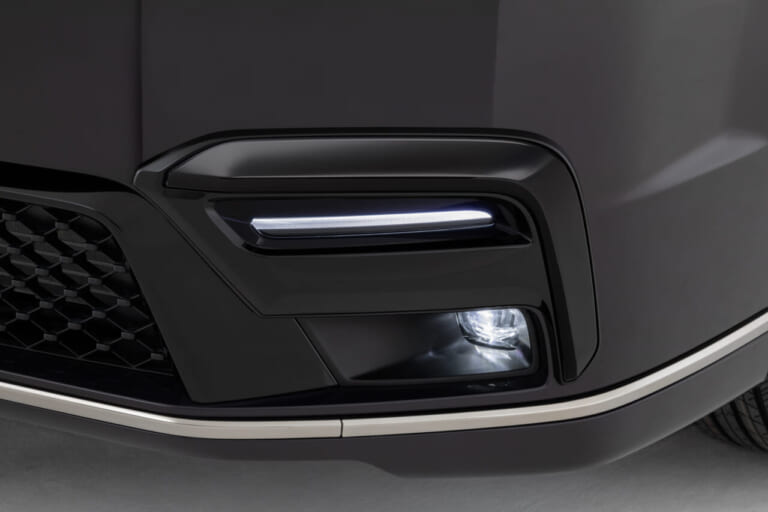 新型ステップワゴン スパーダ アクセサリー装着車
