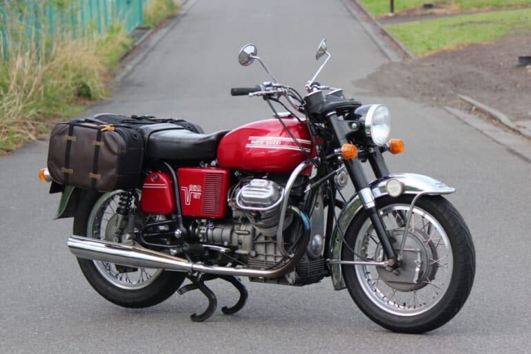 モトグッツィV850GT×タナックス MOTOFIZZサイドトランクケース ヘリテイジエディション