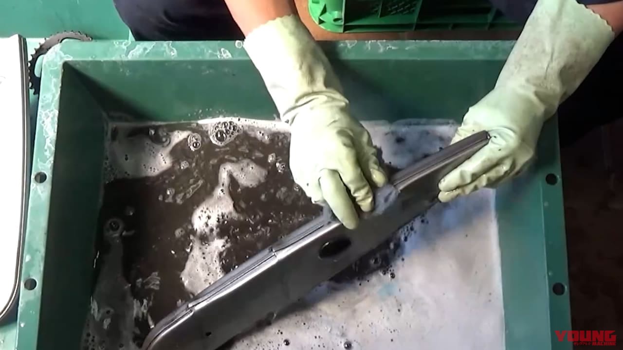 整備やメンテは素手派? 軍手派? 手袋派? 実はそれぞれにメリットと落とし穴があるぞ!【DIY整備ビギナーズ】|整備やメンテ時は素手派? 軍手派? 手袋派? 実はそれぞれにメリットと落とし穴があるぞ!【DIY整備ビギナーズ】