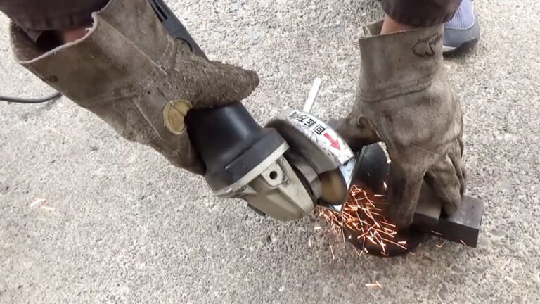 整備やメンテは素手派? 軍手派? 手袋派? 実はそれぞれにメリットと落とし穴があるぞ!【DIY整備ビギナーズ】|整備やメンテ時は素手派? 軍手派? 手袋派? 実はそれぞれにメリットと落とし穴があるぞ!【DIY整備ビギナーズ】