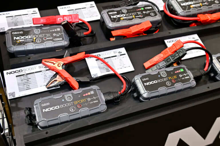 阿部商会|NOCO GB-20 Boost SPORT|2万円切りのスマートモニター?! エンジン始動可能なモバイルバッテリーも! 東京MCショーで見つけたアイテム4選!