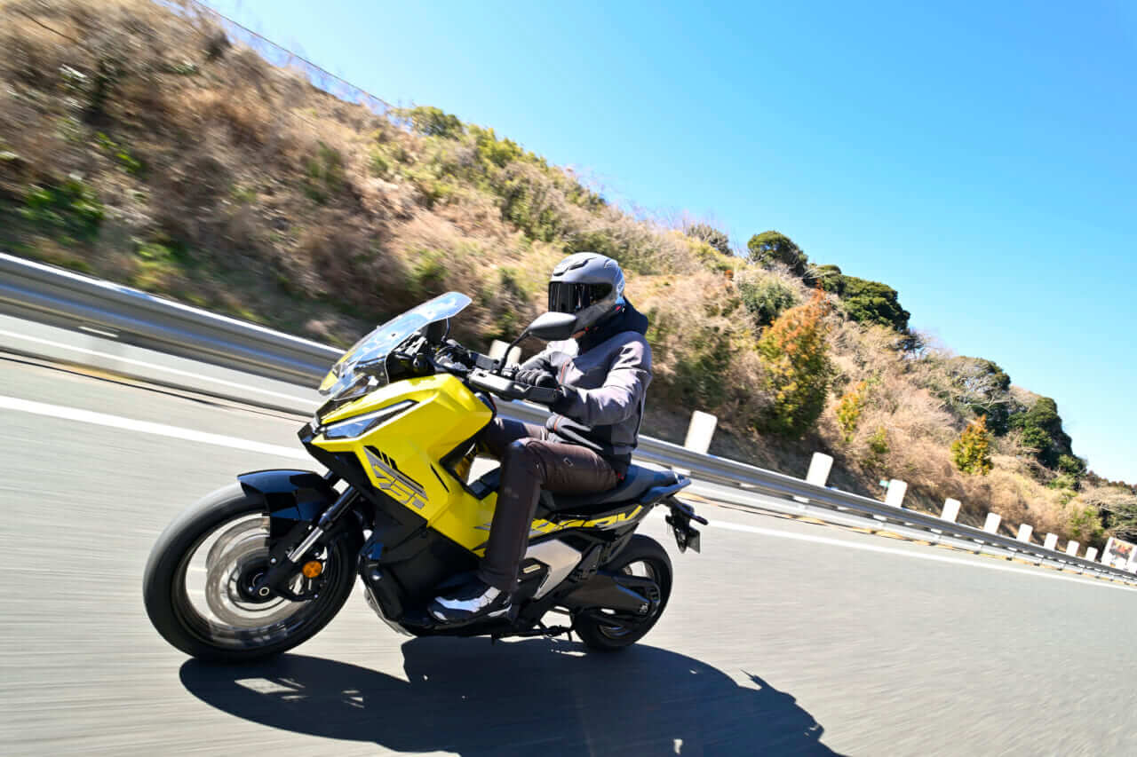 ｜大型スクーター「TMAX560」「X-ADV」にベストマッチ！ ミシュラン待望の「パワーシフト」試乗インプレッション