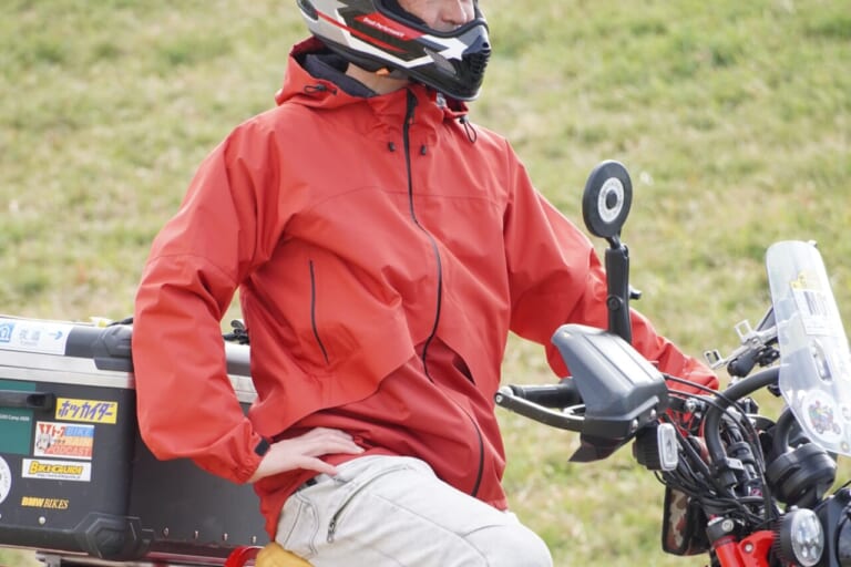 ワークマン|レインジャケット|【ワークマン】「梅雨入りしてからじゃ遅いっ!!」「この価格でライダー用としてほぼ完璧?!」プレミアムなレインジャケットが新登場!