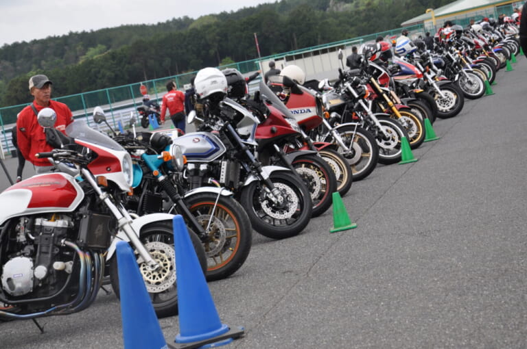 CBファンミーティング2025|ホンダCBが袖ケ浦を埋め尽くした!『CBファンミーティング2025』開催レポート