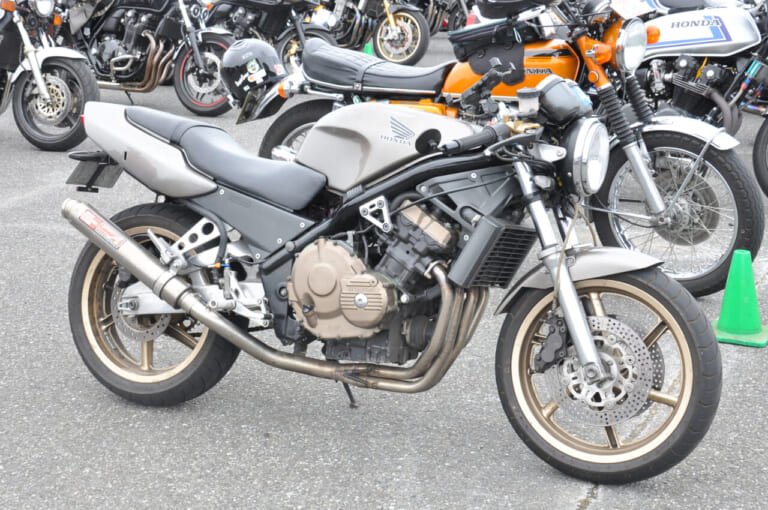 CBファンミーティング2025|ホンダCBが袖ケ浦を埋め尽くした!『CBファンミーティング2025』開催レポート