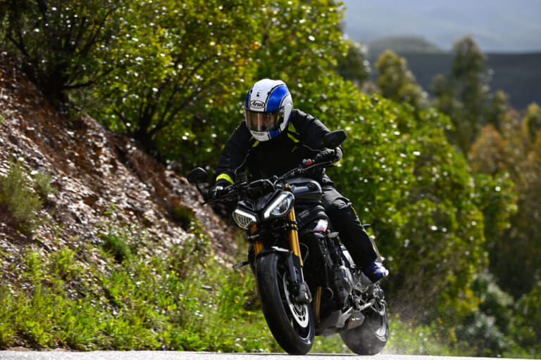 トライアンフ|スピードトリプル1200RS|懐深いキャラに強烈な3気筒の醍醐味! トライアンフ「スピードトリプル1200RS」試乗インプレション