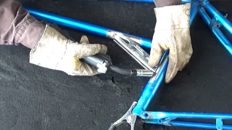 整備やメンテは素手派? 軍手派? 手袋派? 実はそれぞれにメリットと落とし穴があるぞ!【DIY整備ビギナーズ】