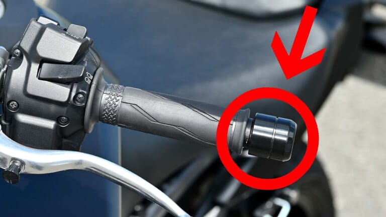 ハンドルの端っこに付いている鉄の塊って何のため?|Z400RS/ハンドルQ&A/白バイヘルメット etc…ヤングマシン人気記事ランキングTOP10【2025年4月版】