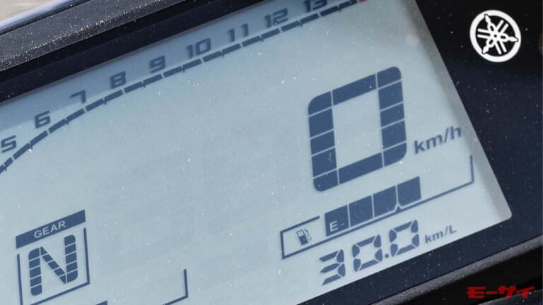 【燃費を正しく計りたい！】実は「満タン法」より正確!? メーター表示の燃費や航続距離はどこまで信じられるのか？