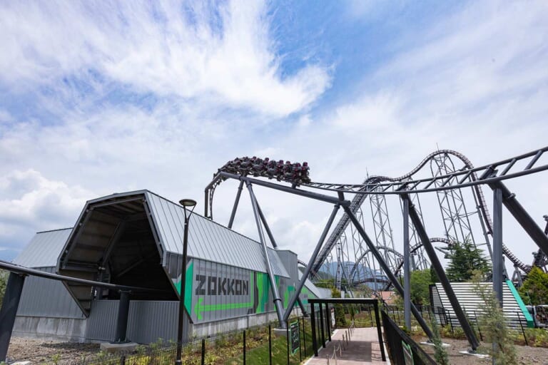 富士急ハイランド『ZOKKON』|「バイク型ライドコースターで新感覚を堪能だ! 」富士急ハイランド&鈴鹿サーキットパークでGWをフルスロットルで楽しんじゃおう