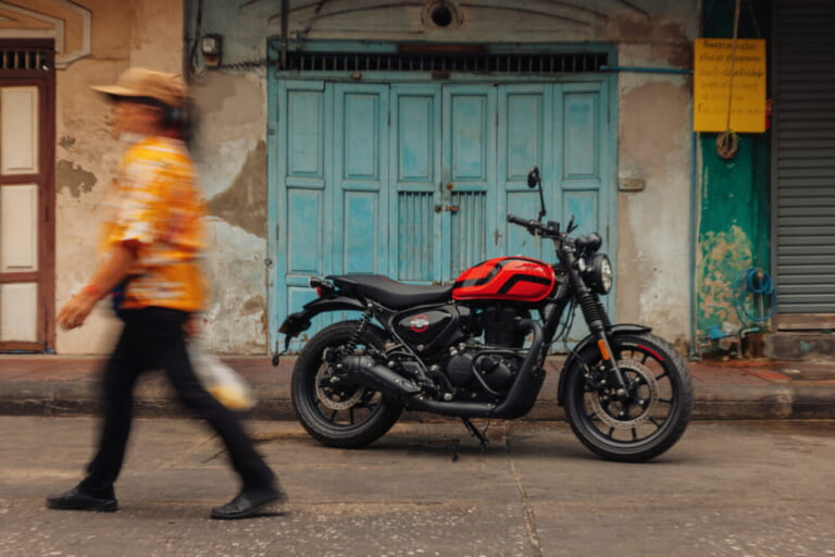 ロイヤルエンフィールド|ハンター350|2025年モデル|ロイヤルエンフィールド「ハンター350」が早くもマイナーチェンジ! 新色&新グラフィックで7月にも正式発表へ