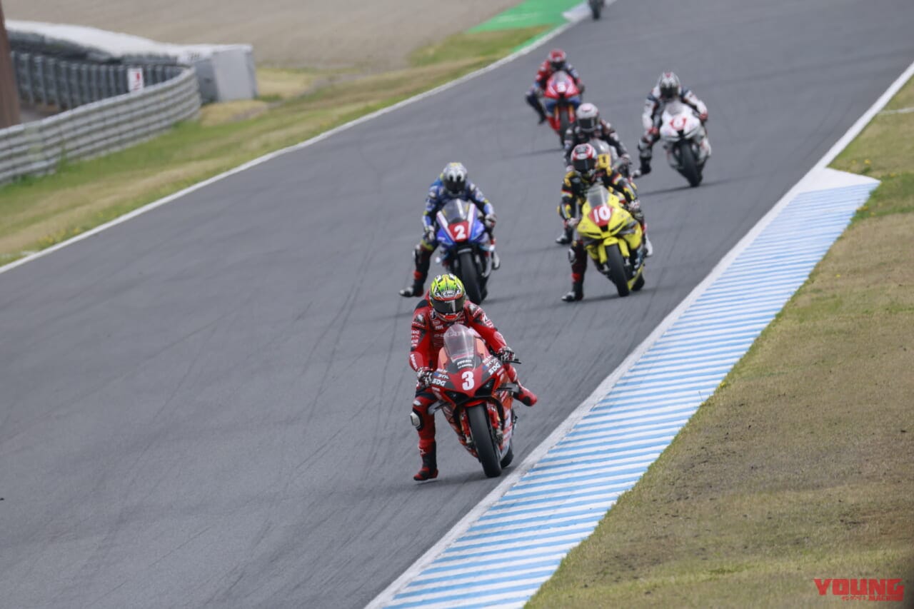 全日本ロードレース|モビリティリゾートもてぎ|レース通信|全日本ロードレース開幕! ファクトリーヤマハを抑え、2年目のドゥカティ+水野が圧勝!