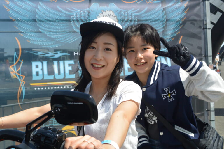 ハーレーママ|【ブルスカ2025】横浜に集結! 輝くハーレー女子20選|個性と魅力が爆発! 「ビビッドでパワフル」