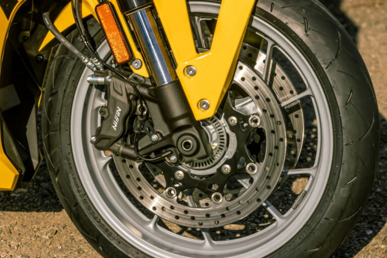 スズキ｜GSX-8R キイロ エディション｜英国仕様｜2025年モデル