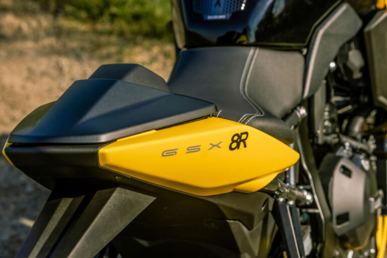 スズキ｜GSX-8R キイロ エディション｜英国仕様｜2025年モデル