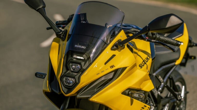 SUZUKI GSX-8R