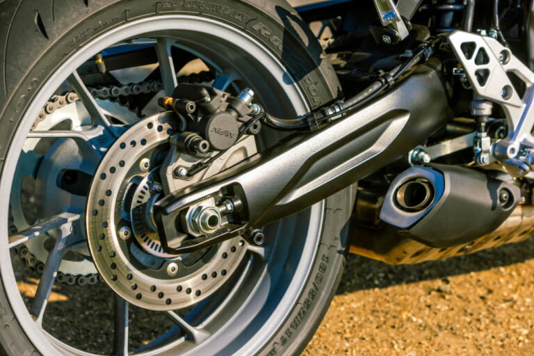 スズキ｜GSX-8R キイロ エディション｜英国仕様｜2025年モデル