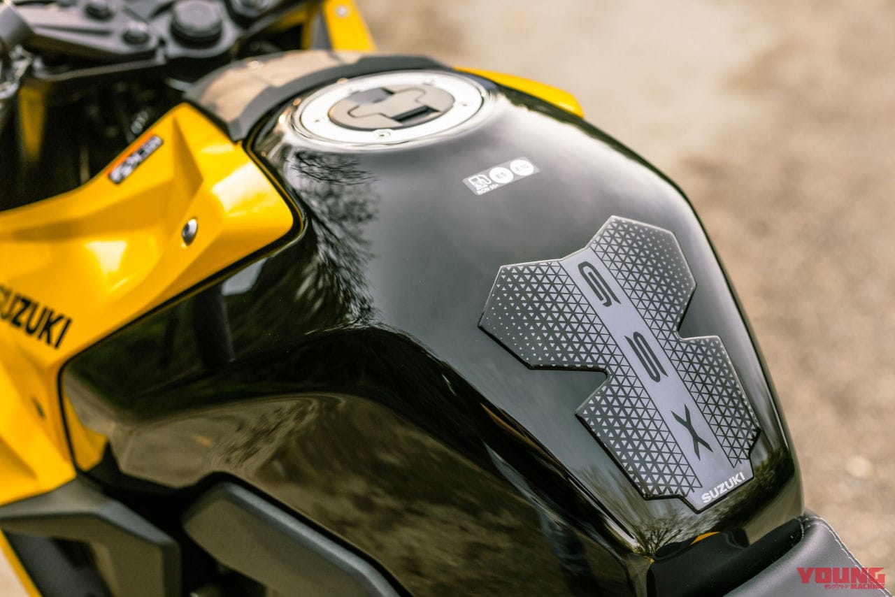 スズキ|GSX-8R キイロ エディション|英国仕様|2025年モデル|【限定60台】黄色いGSX-8R、その名は「キイロ」! 純正カスタムパーツ付きで183万円【海外】