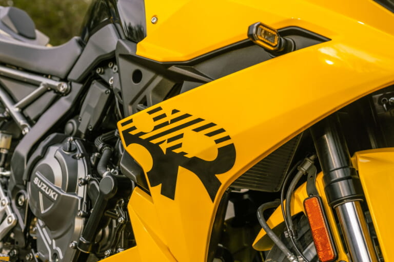 スズキ｜GSX-8R キイロ エディション｜英国仕様｜2025年モデル