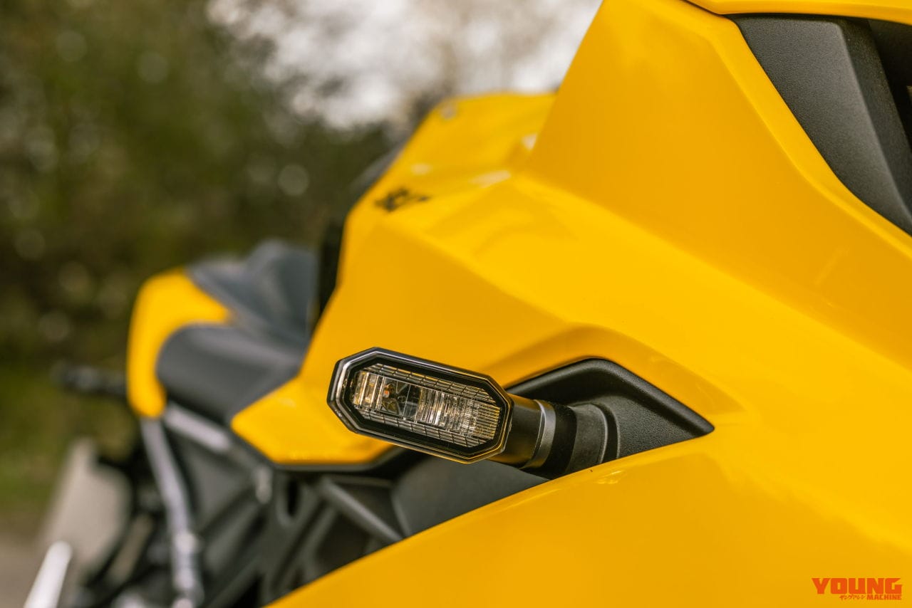 スズキ|GSX-8R キイロ エディション|英国仕様|2025年モデル|【限定60台】黄色いGSX-8R、その名は「キイロ」! 純正カスタムパーツ付きで183万円【海外】